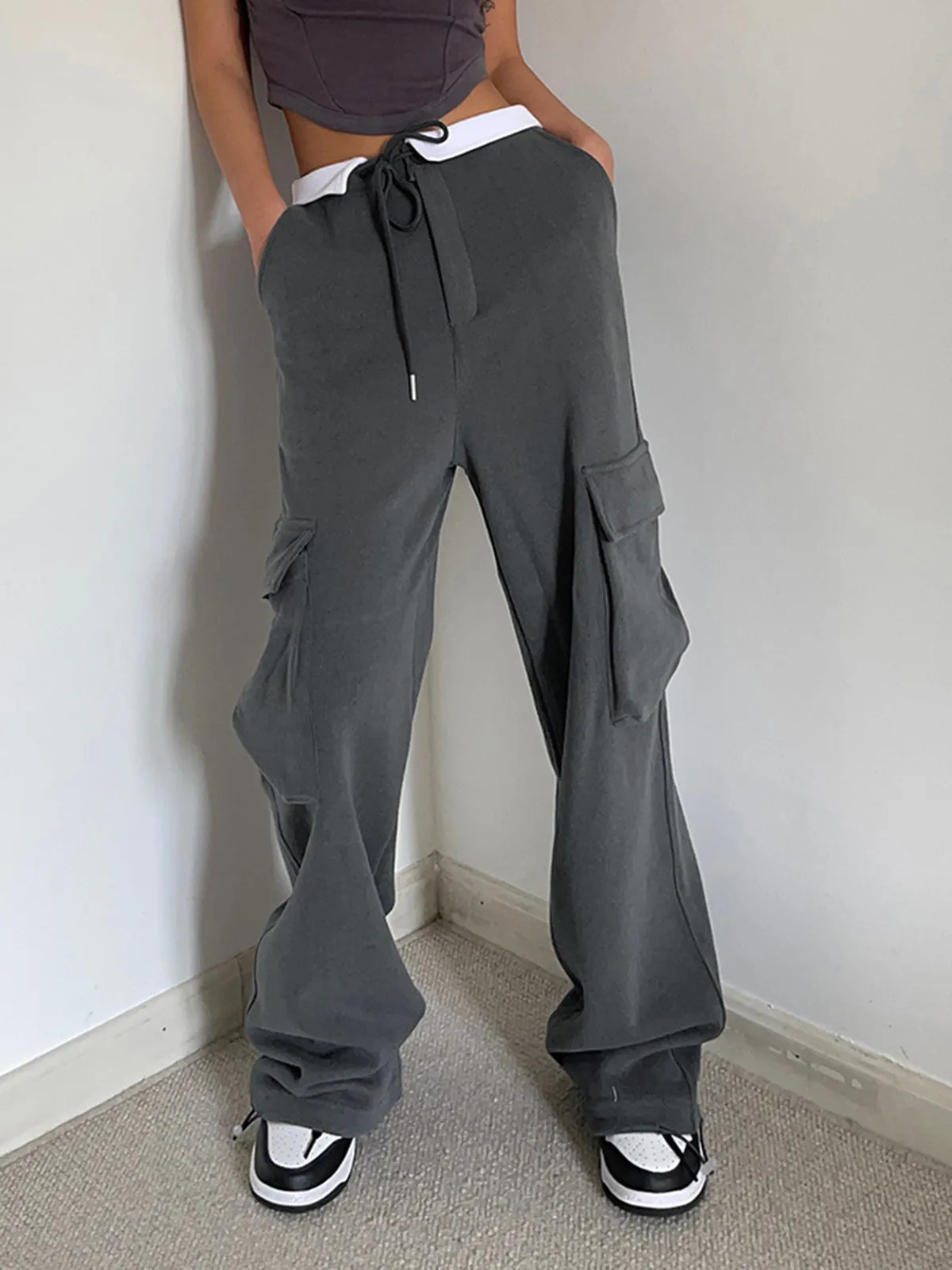 Contrast Waistband Graceful Cargo Sweatpants