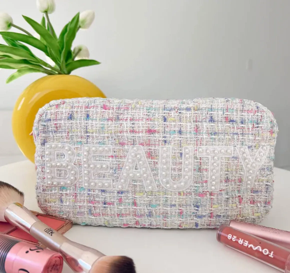 FINAL SALE!! Tweed BEAUTY Bag in White