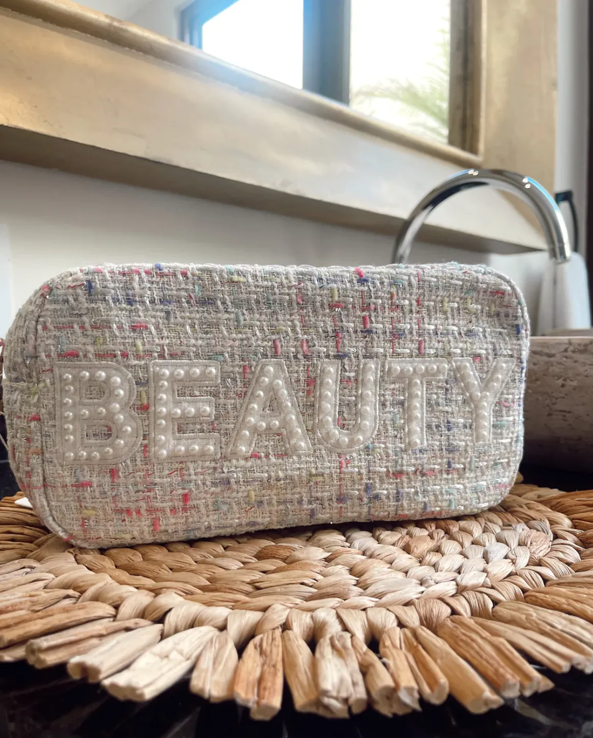 FINAL SALE!! Tweed BEAUTY Bag in White