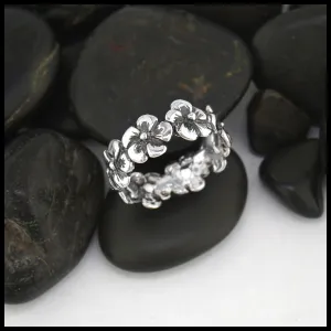 Flower Eternity Ring