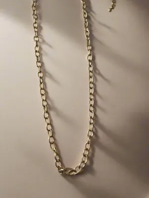 Graceful Oval Link Chain Necklace