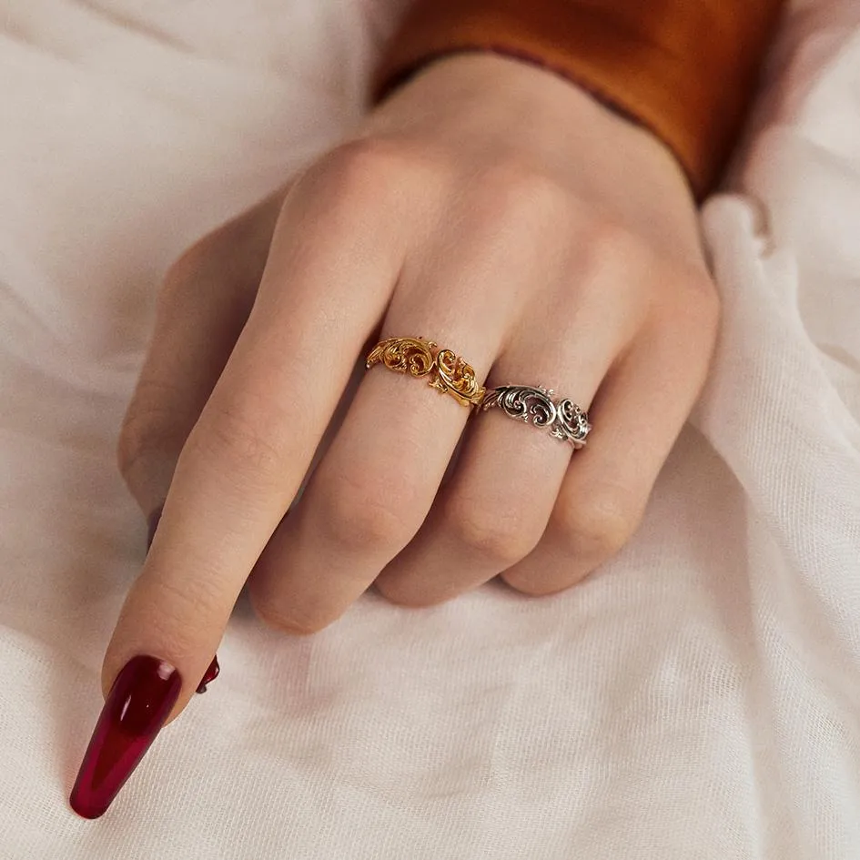 IMPERIAL. Ornate Flourish Ring - Gold