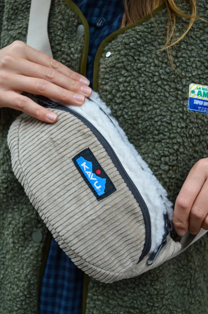 Kavu Snuggy Spectator Pebble Beach Bag