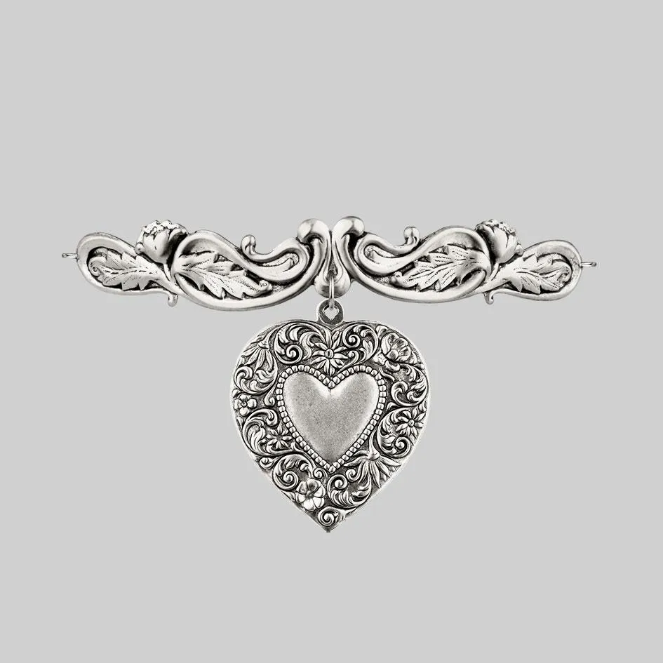 LOVE STRUCK. Ornate Heart Choker - Silver